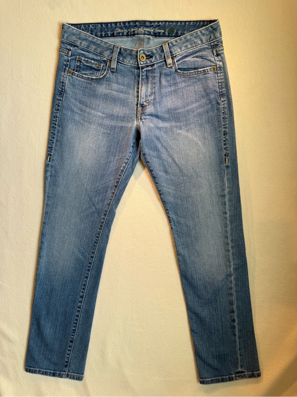 Levi’s 765 Low Rise straight leg Jeans Women’s W26 / Size 6 Short Light Wash